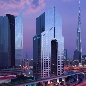 Dusit Thani Szálloda