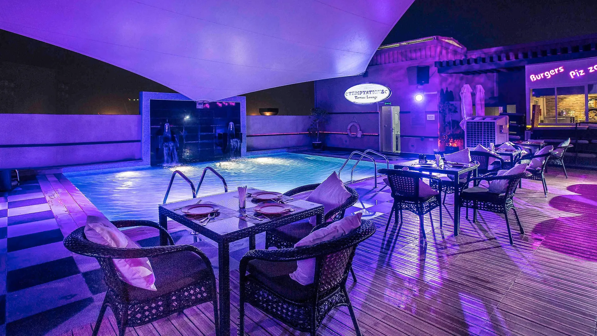 Crowne Plaza - Dubai Jumeirah By Ihg Hotel