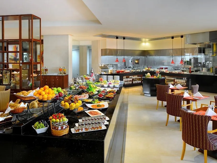 Crowne Plaza - Dubai Jumeirah By Ihg Hotel
